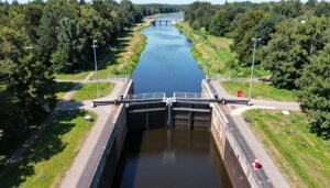 Śluza Karwik widok z lotu ptaka na Kanale Jeglińskim