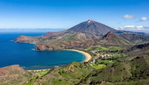 Panorama Wysp Kanaryjskich z wulkanem Teide w tle